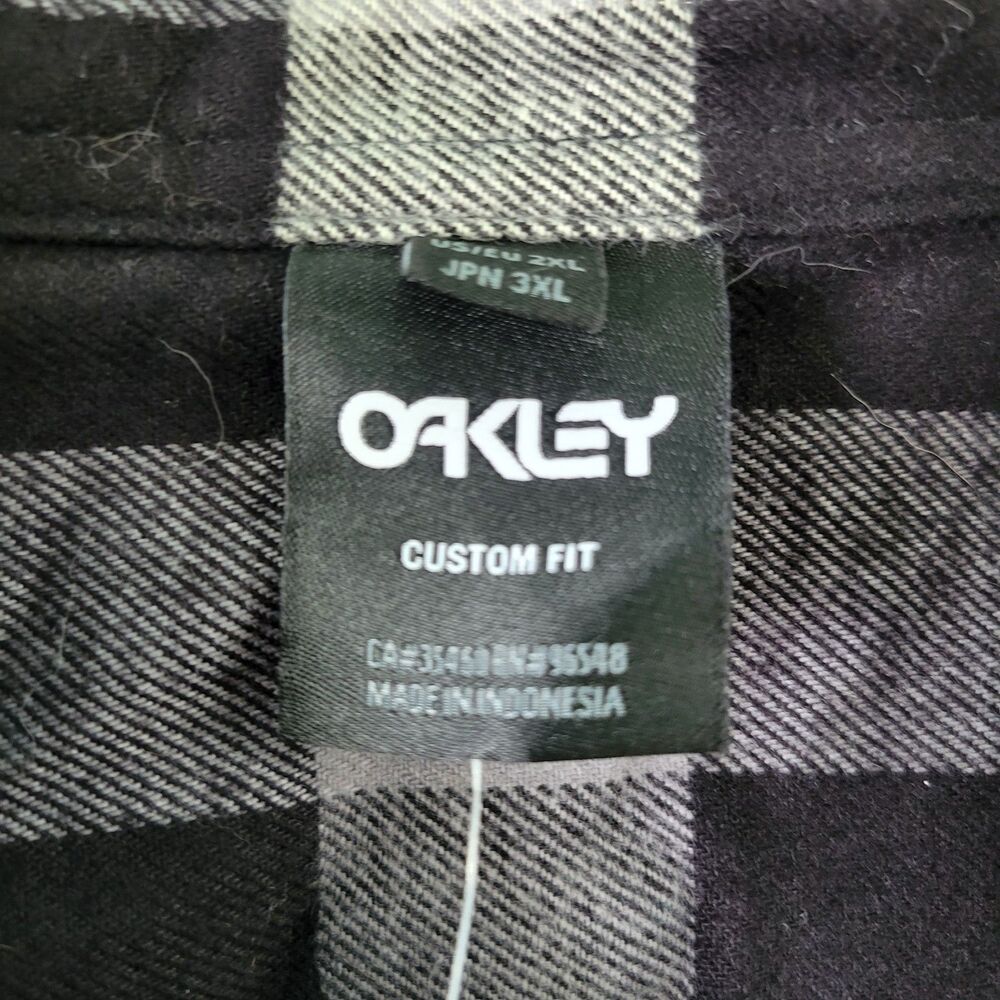 Oakley Icon Flannel Shirt Mens Black Plaid Size 2XL Custom Fit NEW - Picture 4 of 10